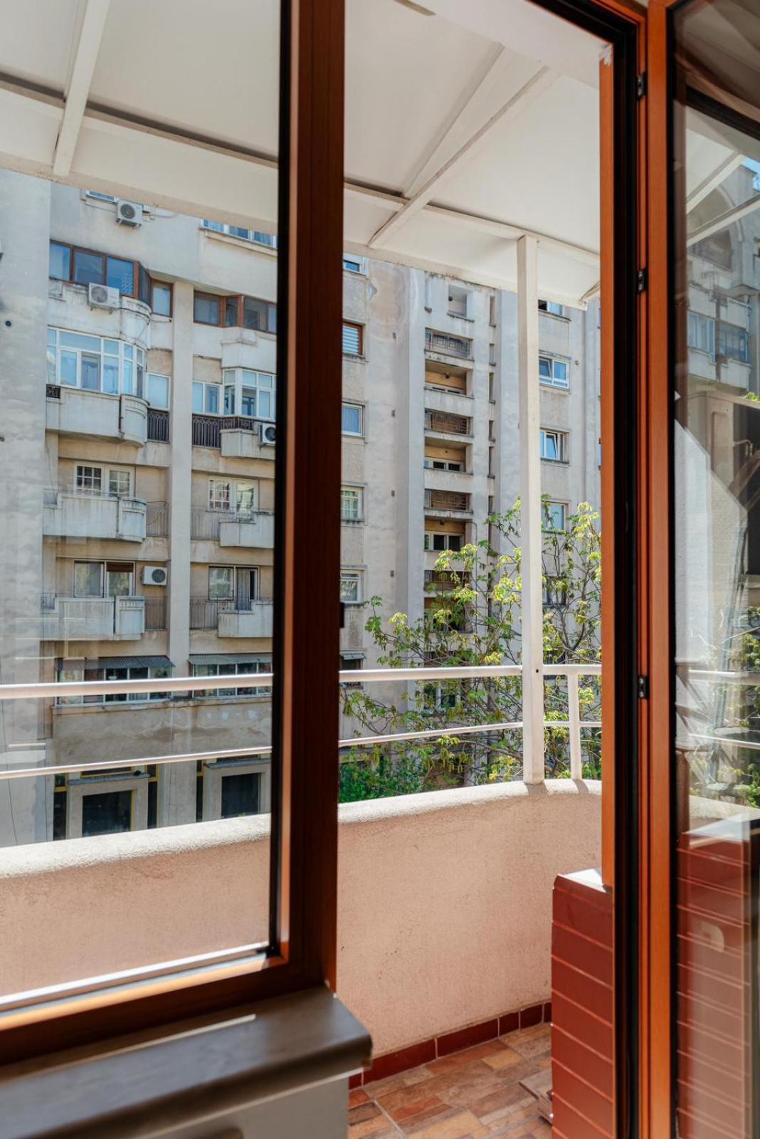Heart Of Downtown 3 Rooms Apartment Self Check In Bukarest Exterior foto